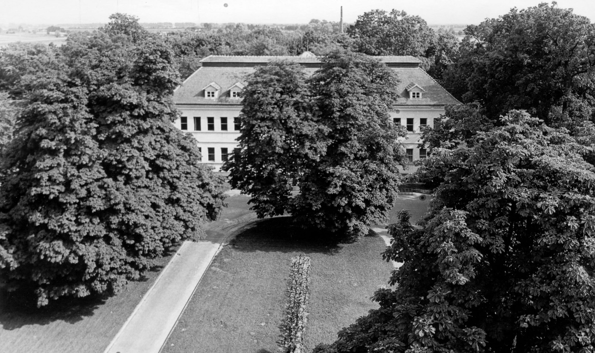 Budynek laboratorium nr 1 w Radzikowie